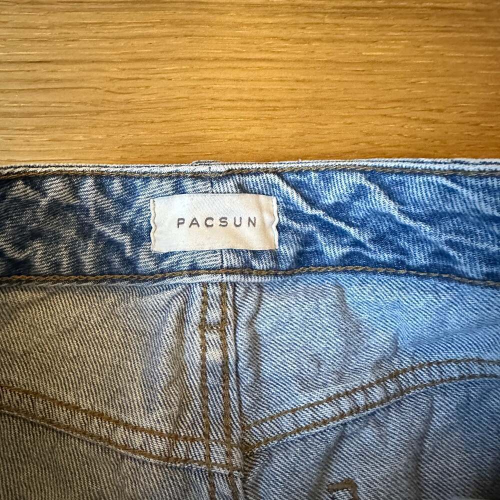 PacSun High-Rise Distressed Straight Mom Jeans size 26 - Picture 8 of 8